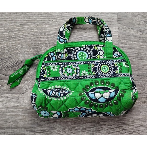 Vera Bradley Cupcakes Green Pouch‎ Change Coin Purse Zip Quilted Small - Picture 2 of 6